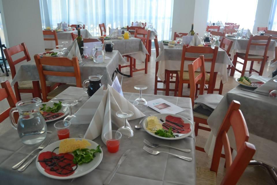 Hotel Mario Cesenatico Buitenkant foto
